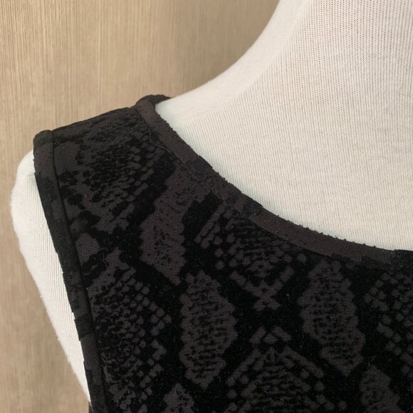 Calvin Klein Black Velour Pleated Dress | Sleeveless Fit & Flare | Size 8 - Picture 9 of 11